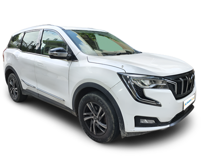 Mahindra XUV700-img